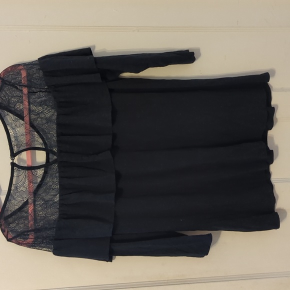 Lace and Ruffle Long sleeve - Picture 5 of 5